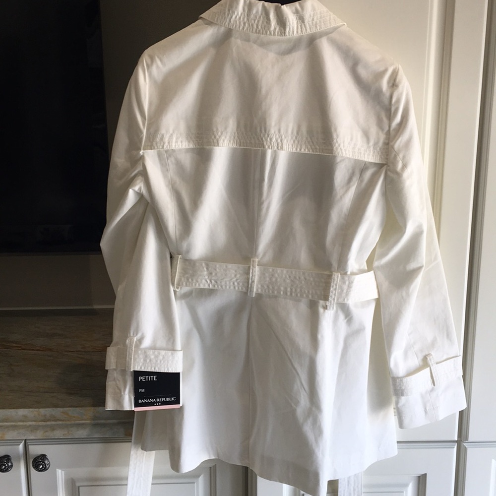 Coat - Picture 2 of 4